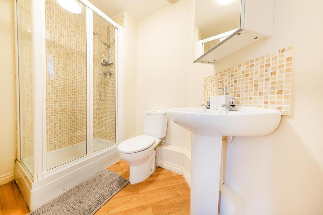 2 Bed 2 Bathroom Apartment Free Parking Bristol Exterior photo